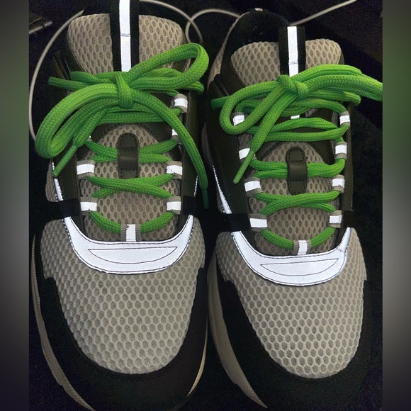 Dior B22 - Picture 2 of 2